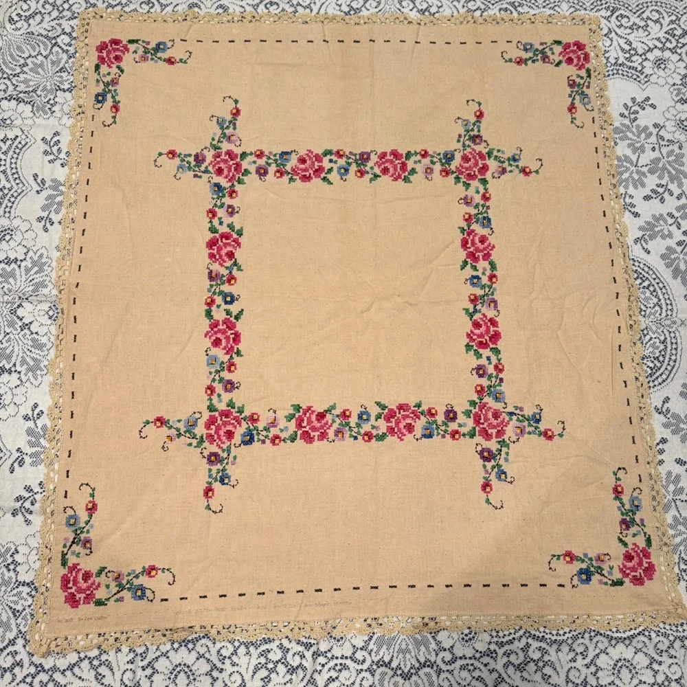 Vintage Embroidered Table Cloth Colorful Floral Cross Stitch Crochet‎ Edge 48x53